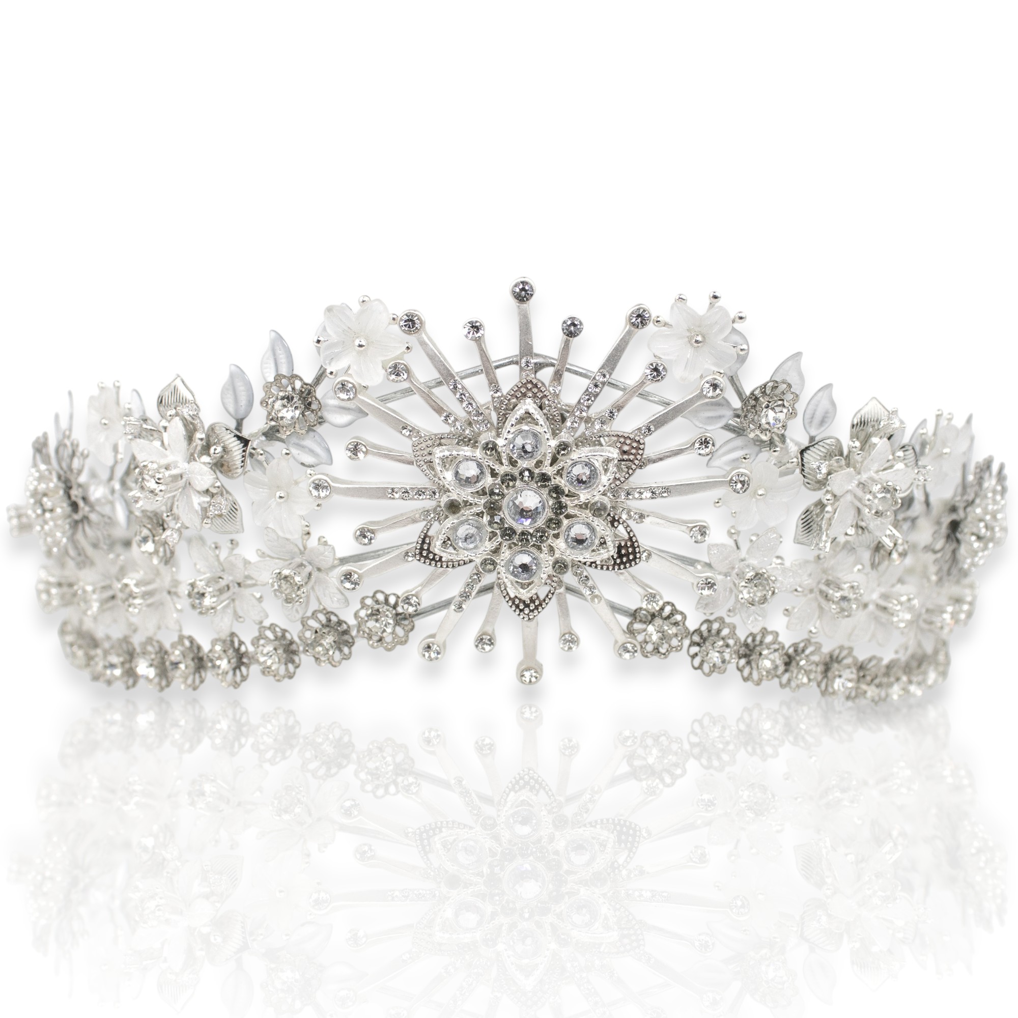Amare (1) Tiara Novia Amare