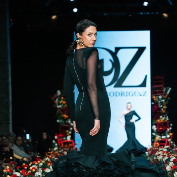 Pendiente flor XL oro